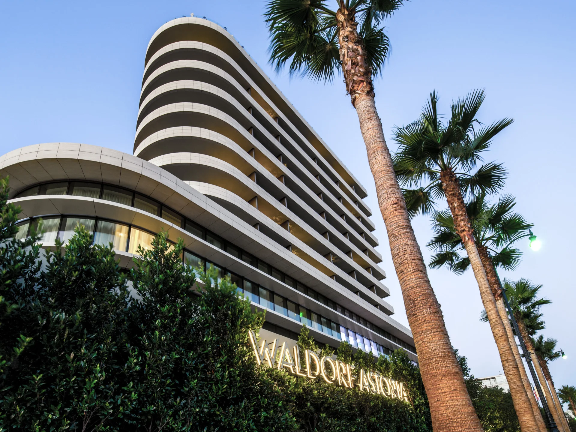 Why the Waldorf Astoria Beverly Hills is the Ultimate Corporate Retreat Venue