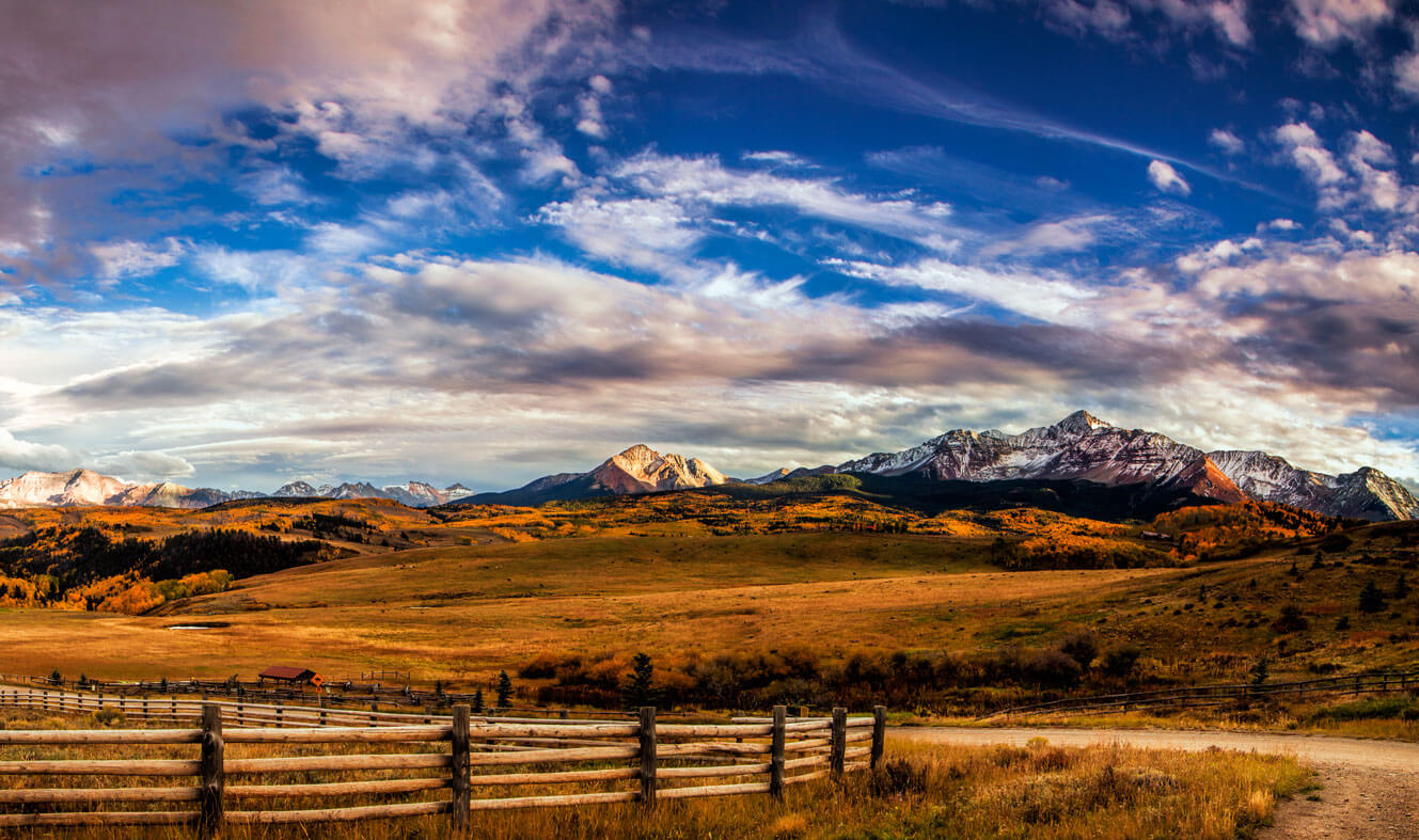The Planner’s Guide to Contracting and Booking Luxury Ranch Incentives